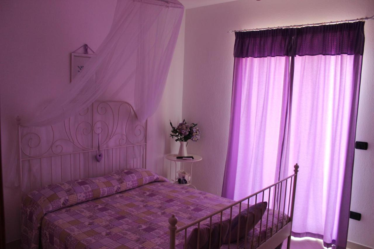 Le Rocce Bed & Breakfast SantʼAgata deʼ Goti Rom bilde